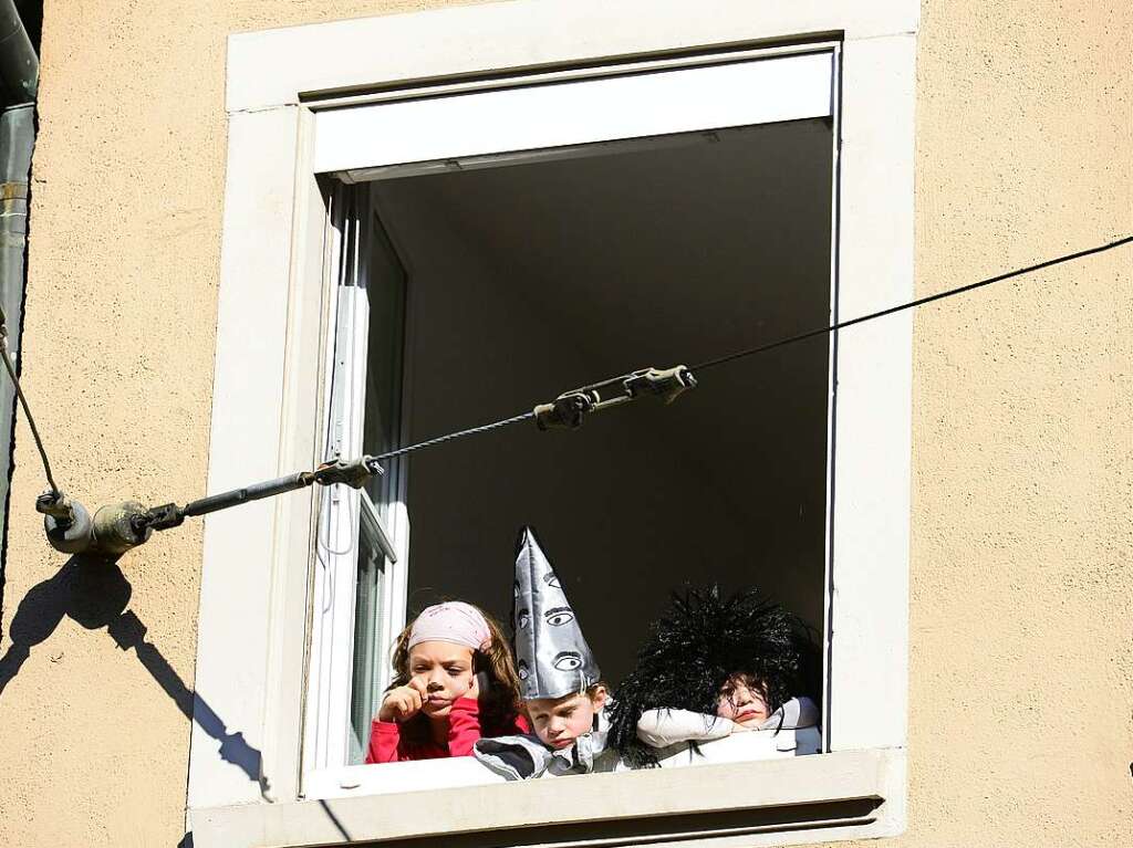 Freiburg war am Rosenmontag traditionell in Narrenhand