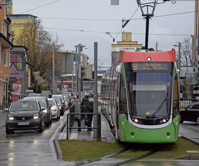 Auto oder Tram?   | Foto: Lauber