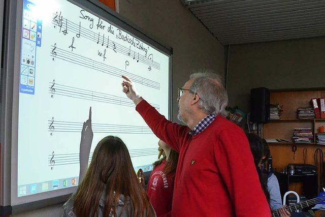 Gemeinschaftsschler in Weil am Rhein lernen mit Whiteboards