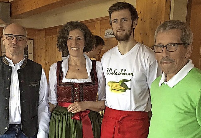 Die Pchter Lothar Dold und Angelika L...rsitzender der Ortsgruppe (von links)   | Foto: Schwarzwaldverein