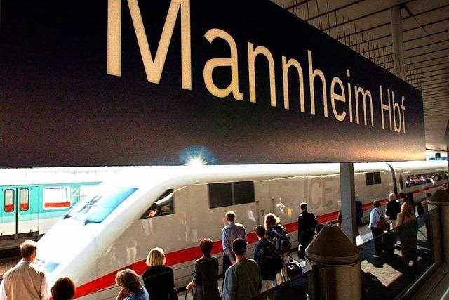 Elfjhrige verliert ihren Vater auf dem Bahnsteig aus den Augen und landet in Offenburg statt in Mannheim
