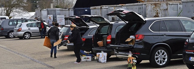 Ordentlich in Reih&#8217; und Glied st...dem Recyclinghof in der Werderstrae.   | Foto: Horatio Gollin