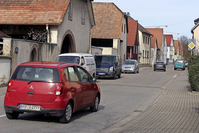 Wo sollen im Merdinger Ortskern Autos ...ld zeigt die Situation am Lschgraben.  | Foto: Mario Schneberg