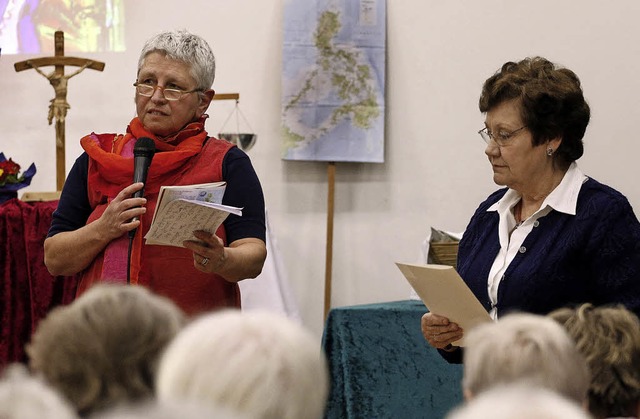 Andrea Eisenmann (links) und Nina Beck...gen den Frauen die Philippinen nher.   | Foto: Heidi Fssel