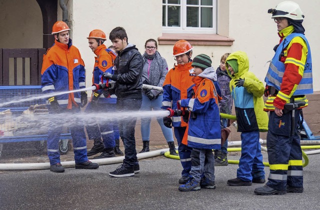 <BZ-FotoAnlauf>&#8222;Wasser marsch&#8...er Binzener Wehr speziell fr Kinder.   | Foto: privat