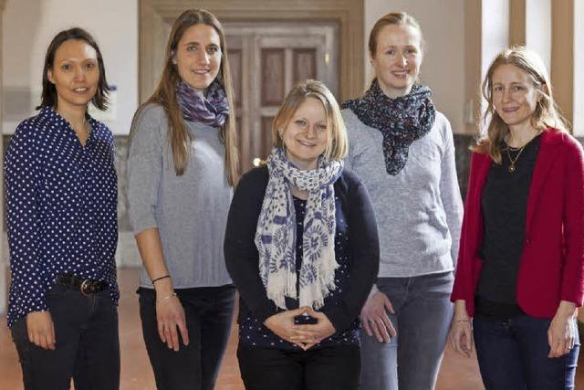 Das Land frdert fnf Freiburger Wissenschaftlerinnen mit Kind
