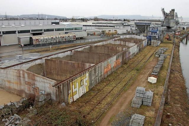 Hafen macht den Weg am Rhein frei