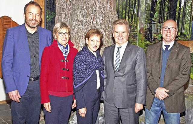 Umweltminister Franz Untersteller MdL ...nd Stefan Bchner im Haus der Natur.    | Foto: Naturschutzzentrum