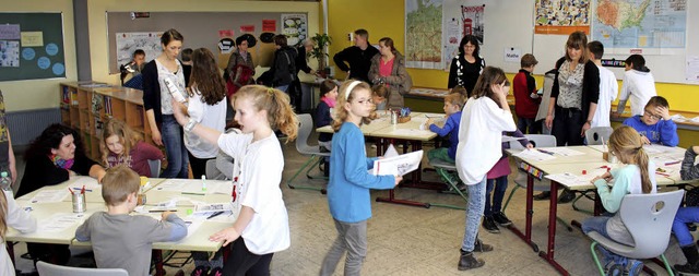 Im PELE-Zimmer konnten sich  knftige ...hen an  einer Schnitzeljagd versuchen.  | Foto: Cremer