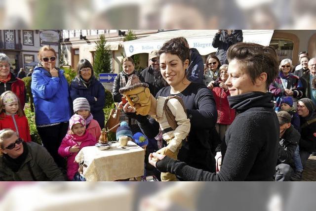Ortenauer Puppenparade mit internationalen Knstlern ist erffnet