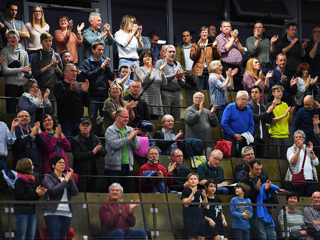 Impressionen aus der Teninger Ludwig-Jahn-Halle beim Heimsieg der Gelb-Schwarzen gegen Pforzheim/Eutingen.