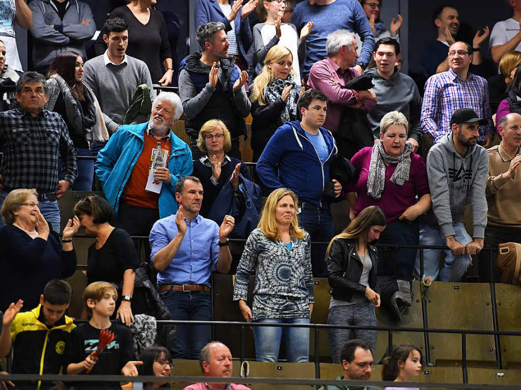 Impressionen aus der Teninger Ludwig-Jahn-Halle beim Heimsieg der Gelb-Schwarzen gegen Pforzheim/Eutingen.