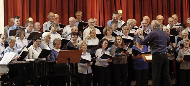 Fr ihren Gesang im &#8222;Alten Schef...e Akteure reichlich Applaus bekommen.   | Foto: Heidi Fssel