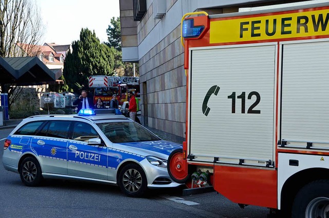 Einsatz bei Karstadt: Die Feuerwehr er...die Brandmeldeanlage ausgelst hatte.   | Foto: Seller