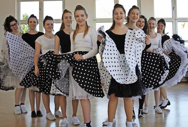Die Petticoats lassen es erahnen: Das ...de&#8220; spielt in den 1950er Jahren.  | Foto: Gabriele Fssler