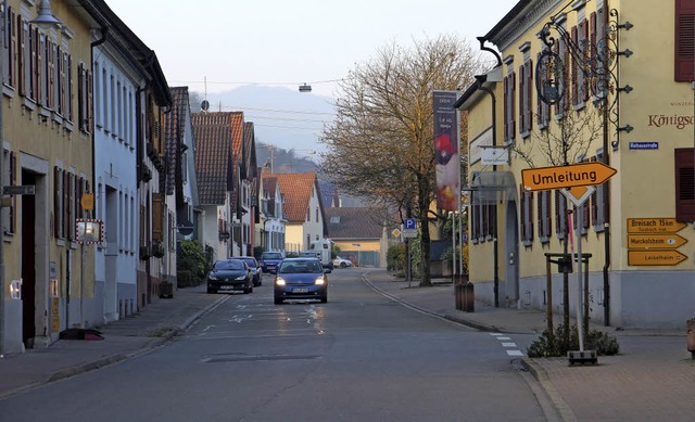 Die Sanierung der Ortsdurchfahrt Knig...ng April bei der Winzergenossenschaft.  | Foto: Martin Wendel