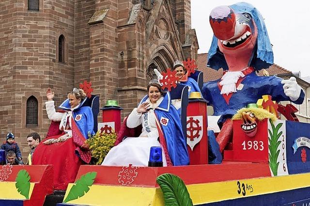 Guggamusik und Parade im elsssischen Village-Neuf