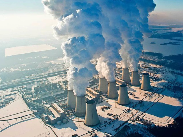 Braunkohlekraftwerke wie hier in Jnsc...n vergleichsweise viel Kohlendioxid.    | Foto: DPA