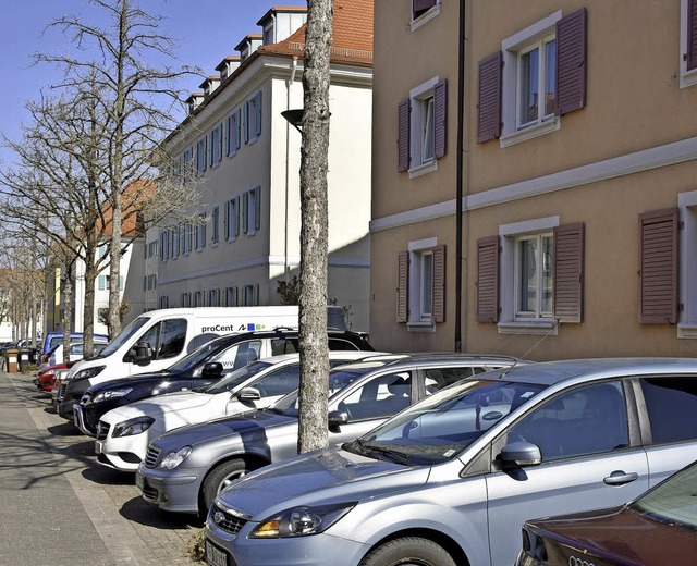 Senkrechtparkstnde: Wer sein Auto rc...ohnungen. Dagegen gibt es kein Schild.  | Foto: Bamberger