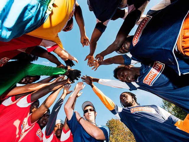 Sport frdert den Zusammenhalt und bri...enschen aller Nationalitten zusammen.  | Foto: Patrick Seeger