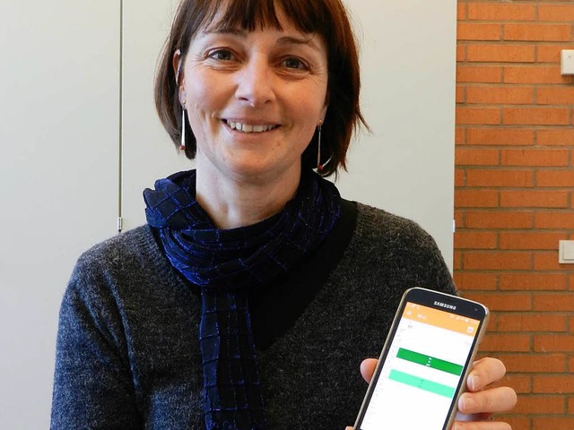7a-Klassenlehrerin Marion Feser-Colignon  wird auf ihr Handy nicht verzichten.  | Foto: Peter Stellmach