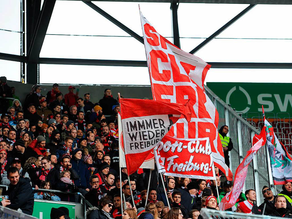 Einige Fans waren mit nach Augsburg gereist.