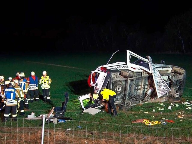Bei einem Unfall auf der A5 starb am S...wurde weit aus dem Wagen geschleudert.  | Foto: Kamera 24