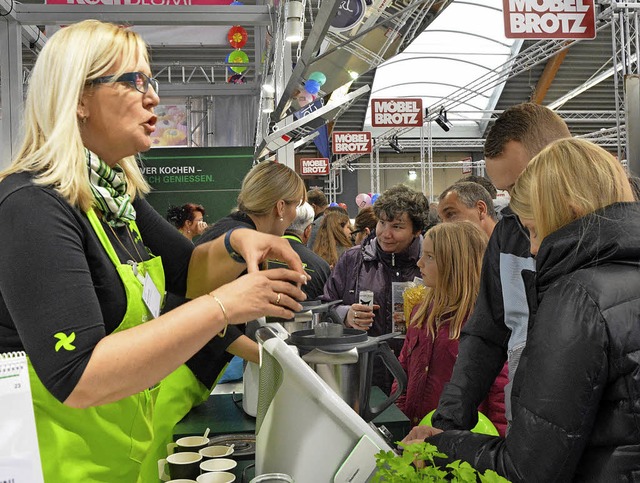 Der Thermomix-Stand ist ein Klassiker, der Roboter gehrt zum neuen Angebot.   | Foto: Barabara Ruda