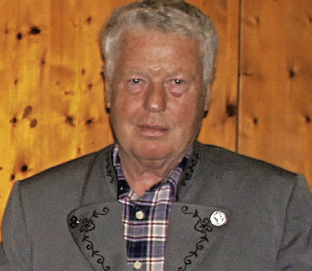 Holger Krieg wurde fr 50 Jahre Mitgliedschaft im Schtzenverein geehrt.   | Foto: Reinhard Herbrig
