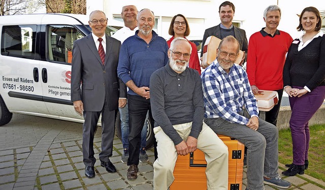 Sie freuen sich ber zehn erfolgreiche...und Lothar Assmann (vorne von links).   | Foto: Gerhard Lck