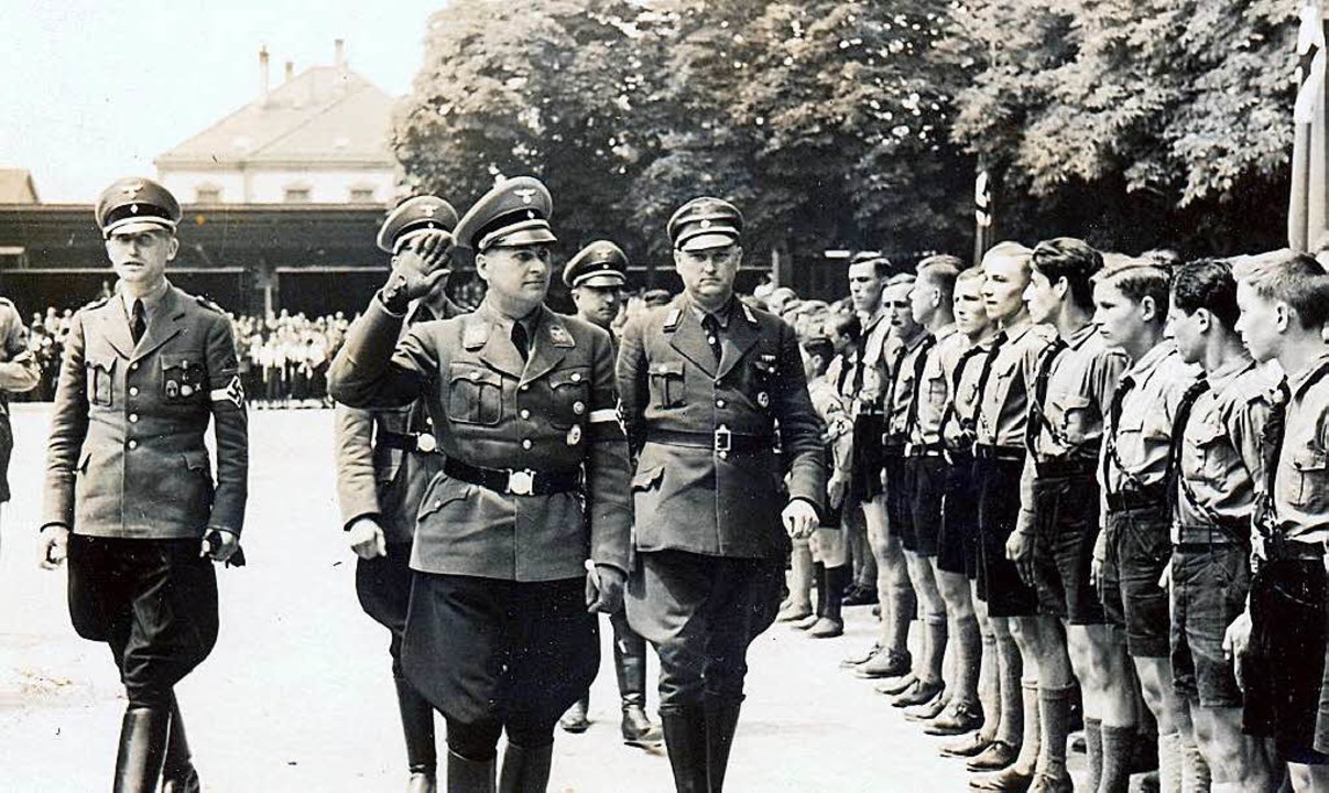 Lrrachs Brgermeister Reinhard Boos (...n Schirach, der 1937 Lrrach besuchte.  | Foto: BZ