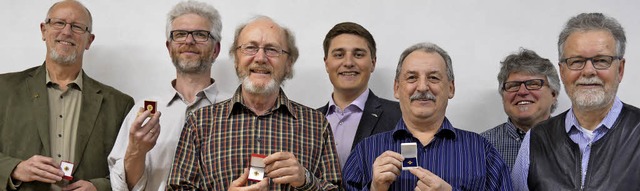Die Geehrten: Wolfgang Hilla, Lutz Fri...e und Karl-Theo Binninger (von links)  | Foto: Moritz Lehmann