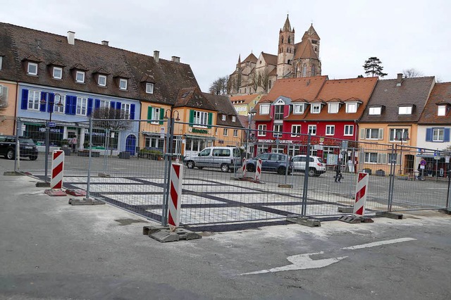 Um sich eine bessere Vorstellung vom A...rktplatz mehrere Musterfelder verlegt.  | Foto: Agnes Pohrt