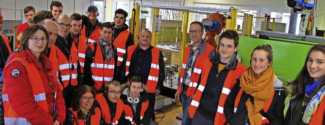 Bei der Firma SMP in Btzingen konnte ...  fhrte die Gste  durch den Betrieb.  | Foto: Schule