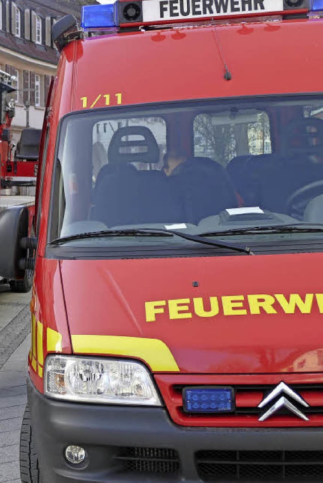Die Feuerwehr diskutiert schon lnger  ber ein  zentrales Gertehaus.   | Foto: Symbolfoto: Tolsdorf