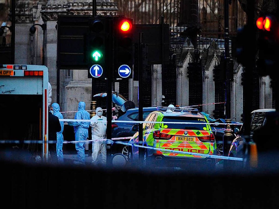 Nach Anschlag in London Polizei stürmt Wohnungen sieben Festnahmen