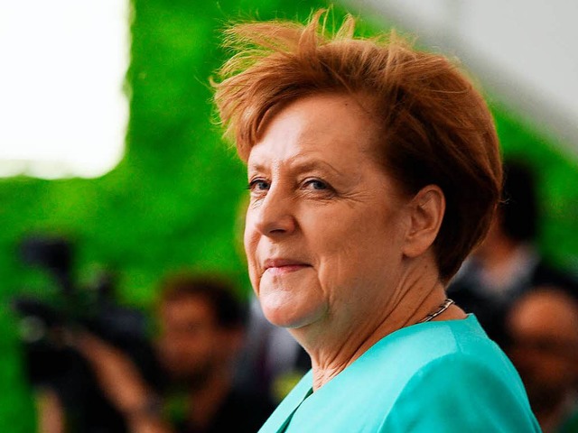 Bundeskanzlerin Merkel soll ihre Politik ndern.   | Foto: dpa