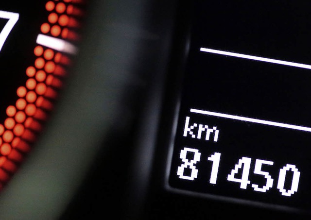 Der Tachostand beeinflusst stark den Autopreis. | Foto: Dpa Der Tachostand beeinflusst stark den Autopreis. | Foto: Dpa