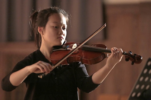 Thi Ai-Lin Ng  bei der  Literarisch-musikalische Soire   | Foto: Christoph Breithaupt