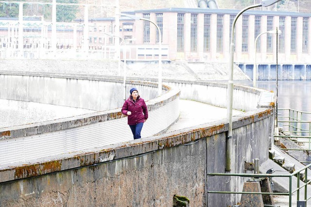 Wenn der Film fertig ist, werden die F...hen, wie sie ber die Staumauer luft.  | Foto: Sebastian Barthmes