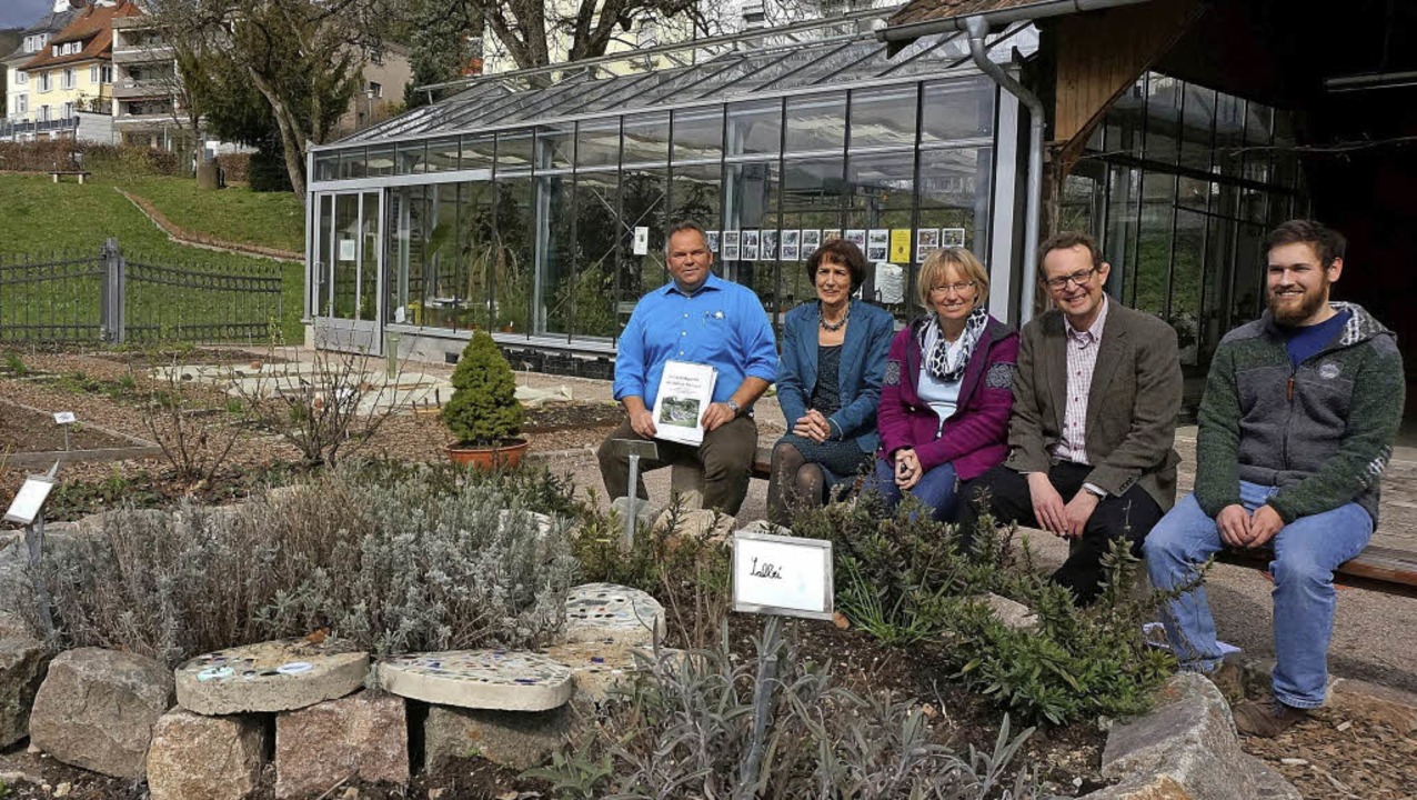 Vorfreude auf ein inklusives Gartenpro...(Gemeindepsychiatrie/Caritasverband).   | Foto: Freudig