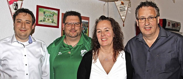 FC Zell: Vorsitzender Jrgen Philipp (...Wateich, Inge Grass und Norbert Grass   | Foto: Monika Weber