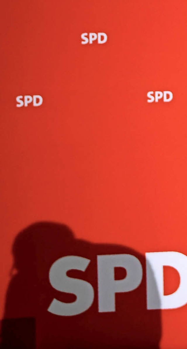 Schattenmann statt Strahlemann: SPD-Chef Schulz  | Foto: AFP