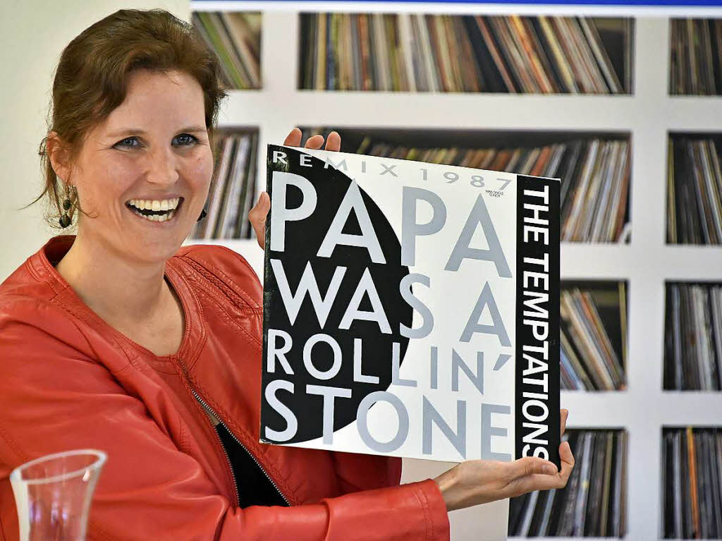 „Papa Was A Rolling Stone“: Annette Karpp, Tochter des Sammler  Reinhold Karpp mit sinnflligem Motto – dem Songtitel eines Hits der Temptations