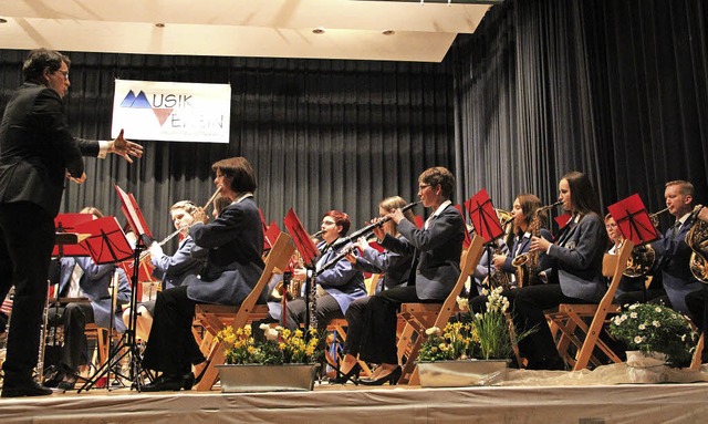 Der Musikverein Ballrechten-Dottingen ... und fand neue Freunde aus Bahlingen.   | Foto: Sabine Model