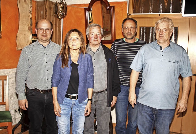 Der teilweise neue Vorstand und die De...heer, Frank Krumm und Joachim Sahner.   | Foto: Anja Bertsch