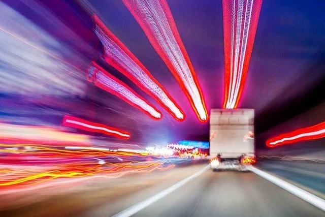 Umgekippter Lkw behinderte Verkehr: Sperrung aufgehoben