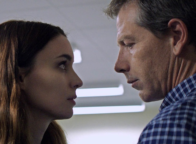 Was verbindet Una (Rooney Mara) und Ray (Ben Mendelsohn)?   | Foto: Nicola Dove/Weltkino/dpa