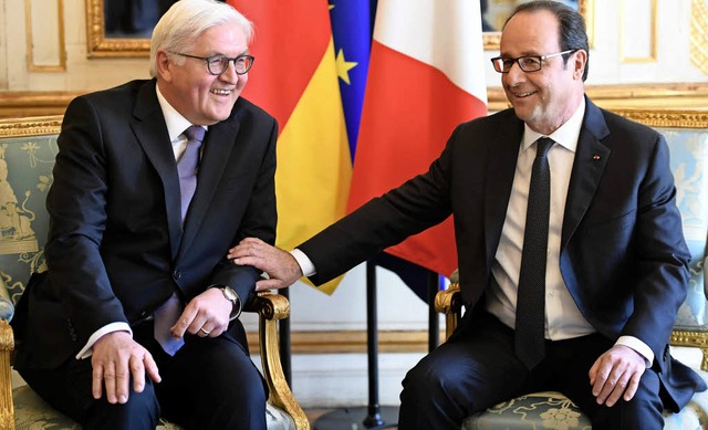Zwei, die sich gut verstehen: Frank-Walter Steinmeier und Francois Hollande  | Foto: AFP