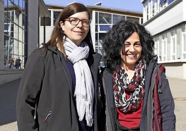Katinka Osek und Claudia Benitz (von l...bys gerne mit den Lffinger Schlern.   | Foto: Susanne Filz